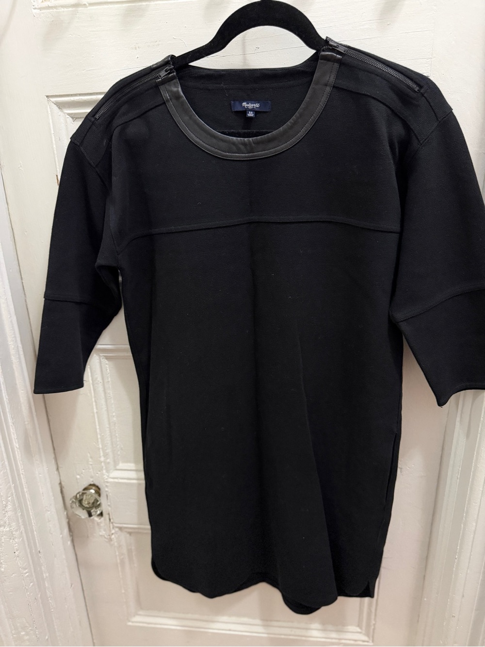 Madewell Black Leather Trim Piqué Ponte Dress
Shift 3/4 Sleeve Zippers Size XS
